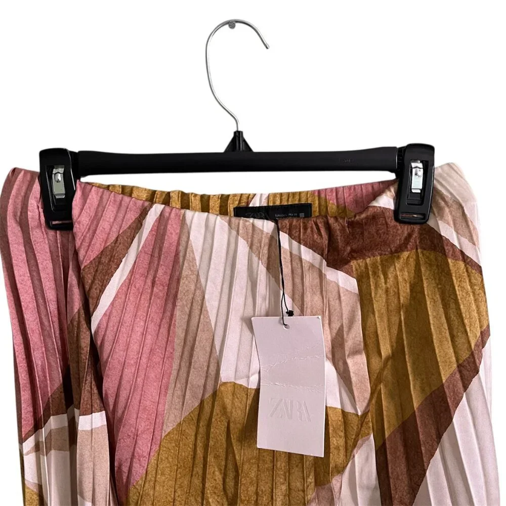 Zara Geometric Print Pleated Midi Skirt – Size M Sustainable Recycled Polyester